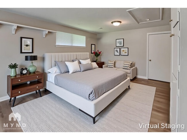Photo - 1739 Pickering Dr