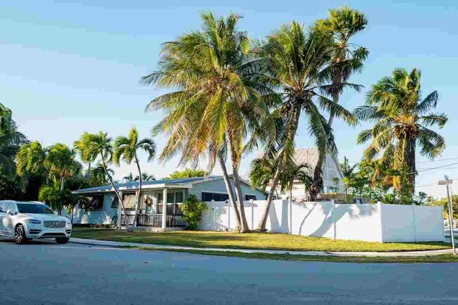 Photo - 2929 Airport Blvd Casa