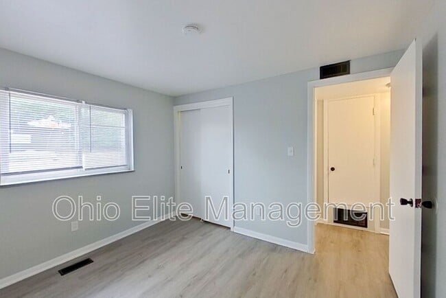 Photo - 1045 Binns Blvd