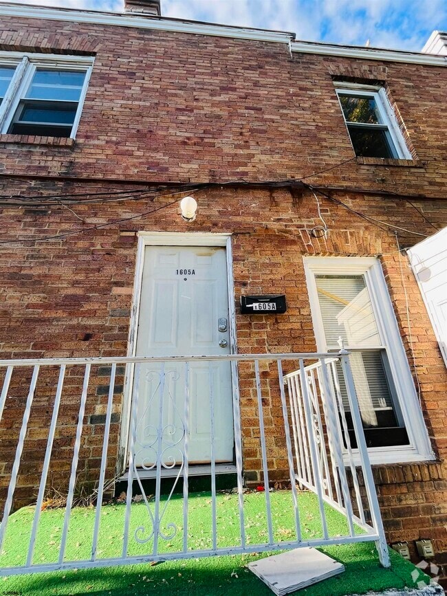 Building Photo - 1605 Magellan Ave Unit A Rental