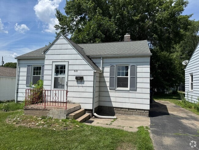 Building Photo - Lovely 2-Bedroom Home In Quiet Neighborhood!
