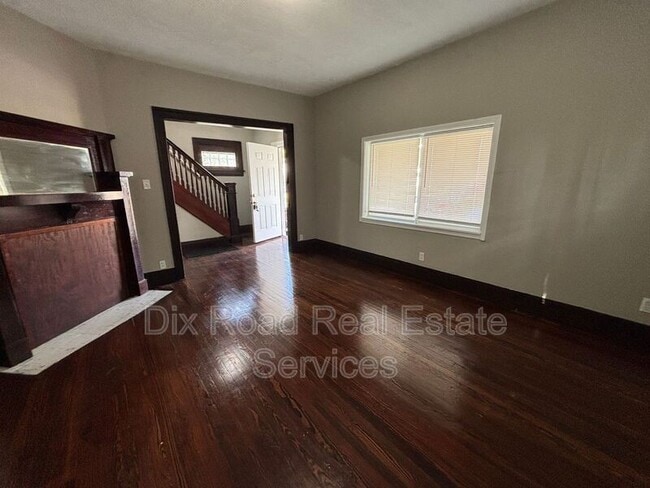 Photo - 63 Hallwood Ave