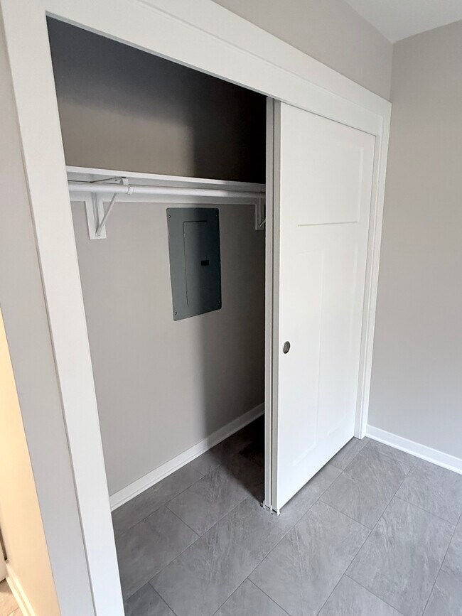 Hunter's Ridge Apartments
