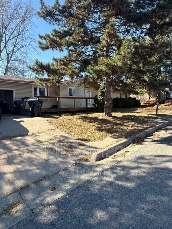 Photo - 1805 SW Clearview Cir