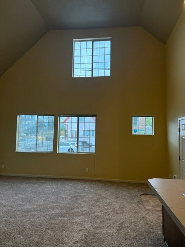 3324 SE 11th Ave Unit C