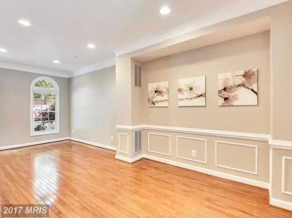 Photo - 8507 Cameron St