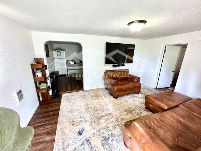 Building Photo - Bay Park Lane Duplex Unit 93797 Bay Park Lane, Coos Bay Rental