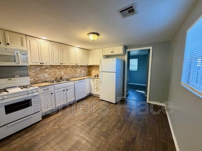 Photo - 406 S 66th E Ave