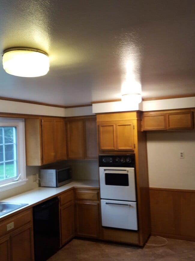 Photo - University Place 2bd 2bth, with bonus/office, $2,995 includes yard care and utilities other than ...