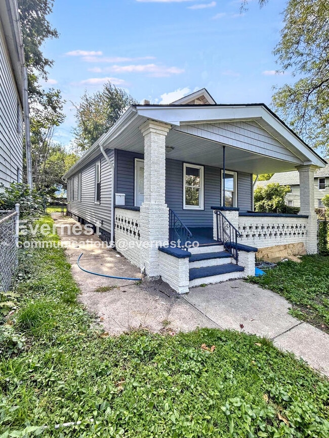 Building Photo - 1582 E 49th St Rental
