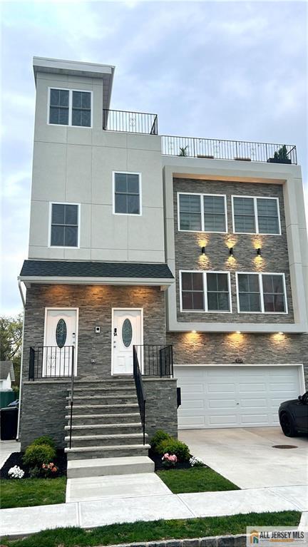 Building Photo - 476 Meade St Unit 1A Rental