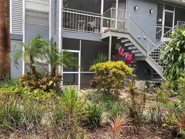 Photo - 303 Northlake Dr