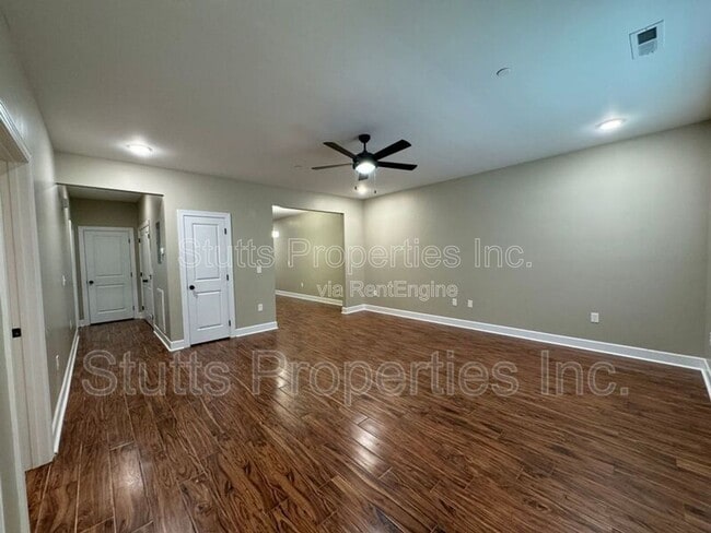 Photo - 145 Bruin Dr Unit 107