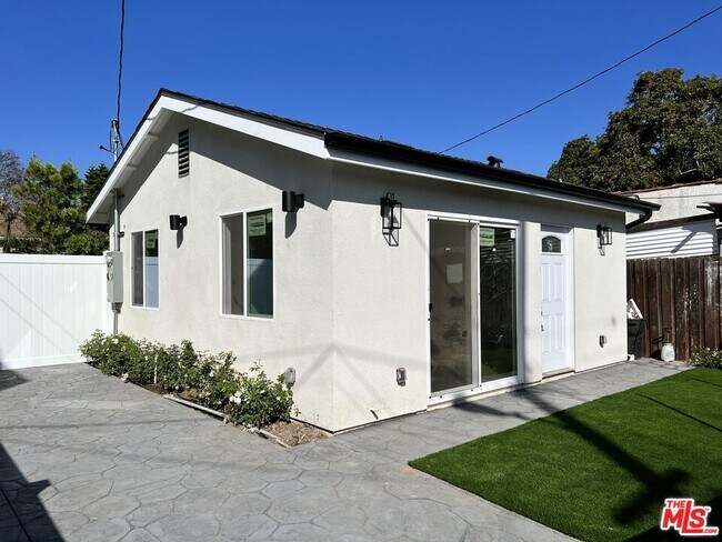 Photo - 1758 S Carmelina Ave House