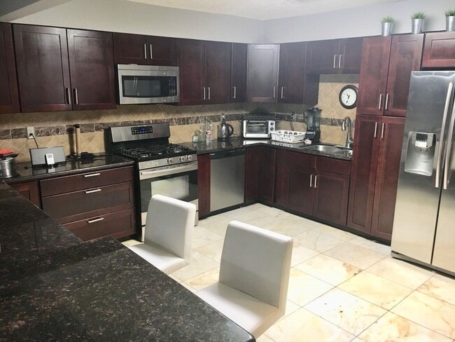 Photo - 5908 Kiam St