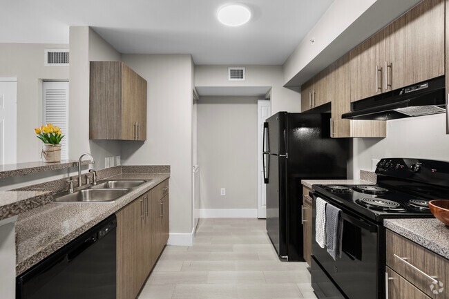 1 habitación, 1 baño - 751 pies cuadrados - Cocina - Vista Verde at Coconut Creek