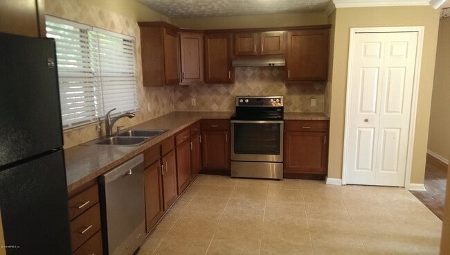 Photo - 4455 Rainer Rd