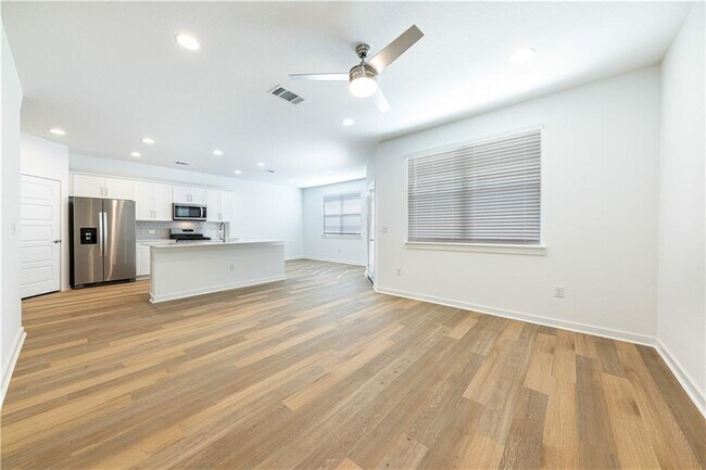 Photo - 1804 Bonham Ln