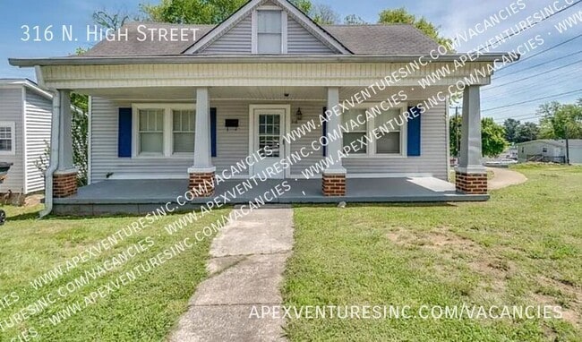 Photo - 316 N High St House