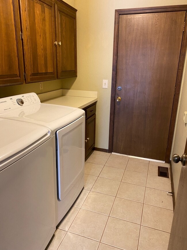 Photo - 2504 Tredington Way