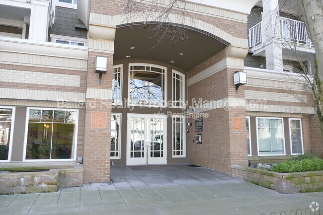 Building Photo - 1545 NW 57th St Unit 310 Rental