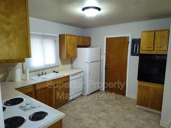 Photo - 3021 Kelley Dr Unit 3021 Kelley Dr #2
