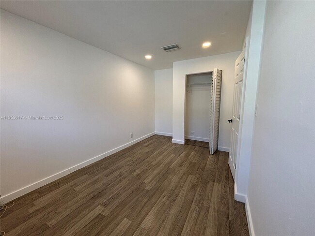 Photo - 2308 Jackson St Unidad 4