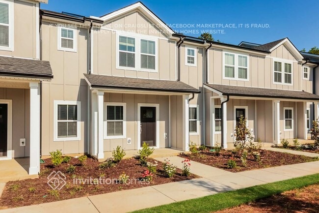 Photo - 221 River Rock Dr