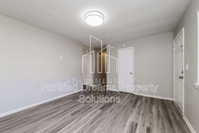 Photo - 4930 Rumley Cir