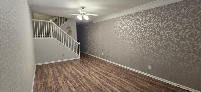 Photo - 232 Valley Xing