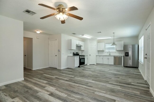 Photo - 4620 Acers Ln