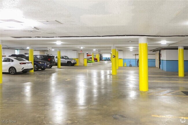 Building Photo - 1507 Cleveland Rd E Unit 425 Rental