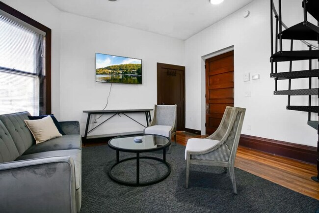 Photo - 1848 E 89th St Unidad SI ID1496055P