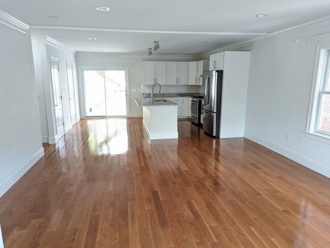 73 Broadway Unit 1