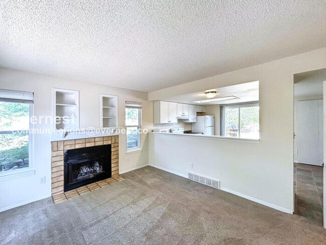 Photo - 1985 Mineola Ct