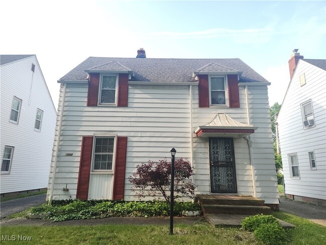 Photo - 17204 Walden Ave House