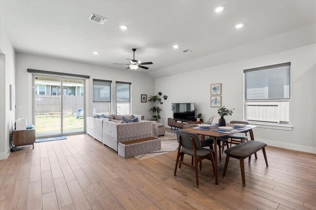 Photo - 8501 Hillock Terrace