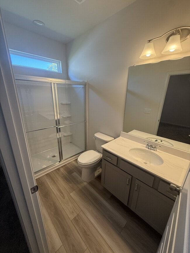 Photo - 184 Fair Oak Ln