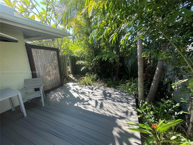 Photo - 2215 NE 11th Ave Unit 2215