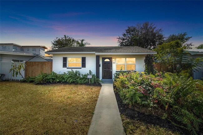 Building Photo - 452 45th Ave N