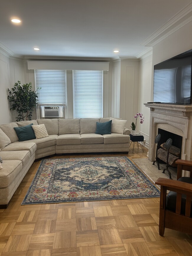 Building Photo - 144 N Dithridge St Unit 609 Rental