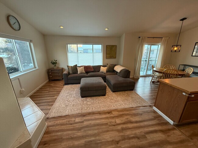 Photo - 583 Ocean Point Dr