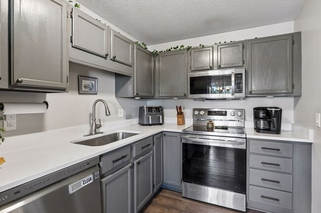 7624 157th St W Unit 307