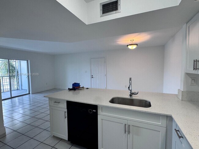 Photo - 8600 SW 212th St Unit 308