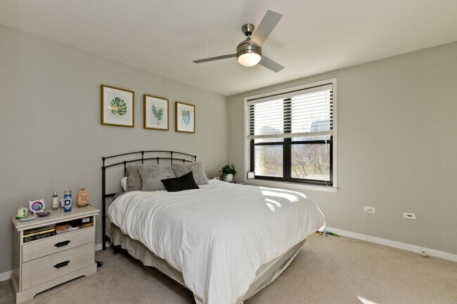 Photo - 2 bedroom in Chicago IL 60610 Unit 1