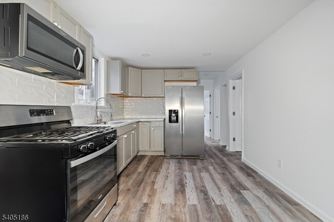 Photo - 509 Centre St Unit 1