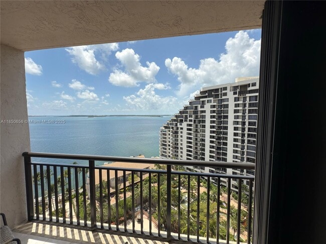 Photo - 540 Brickell Key Dr Unit 1803