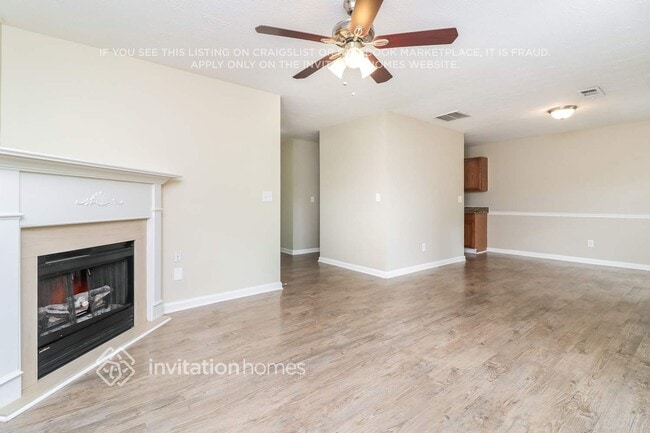 Photo - 715 Carlton Pointe Way