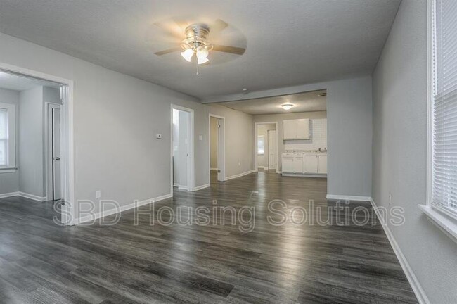 Photo - 12905 8th St House