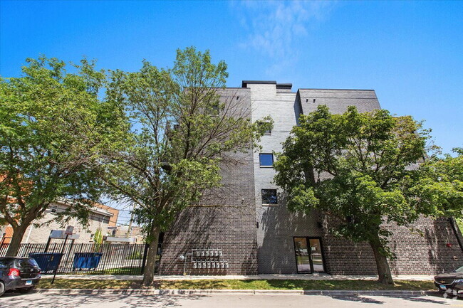 Building Photo - 35 S Hoyne Ave Unit 2C Rental